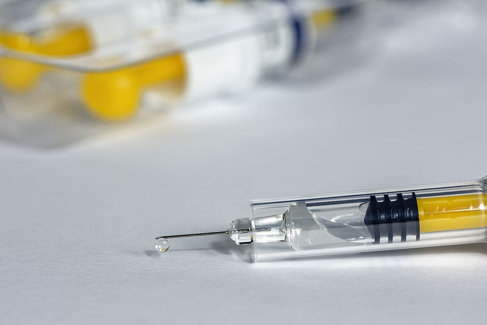 What is cortisone and how does it reduce pain?